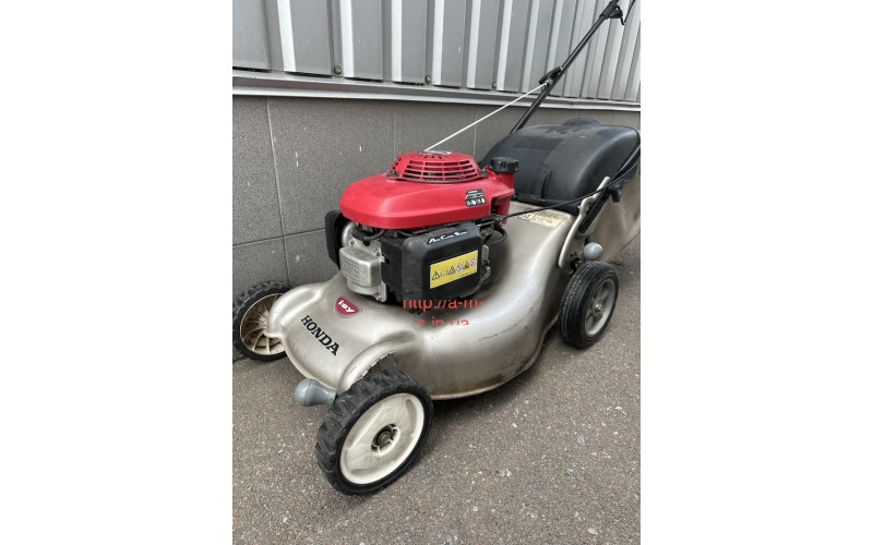 БУ бензиновая газонокосилка Honda HRG 465